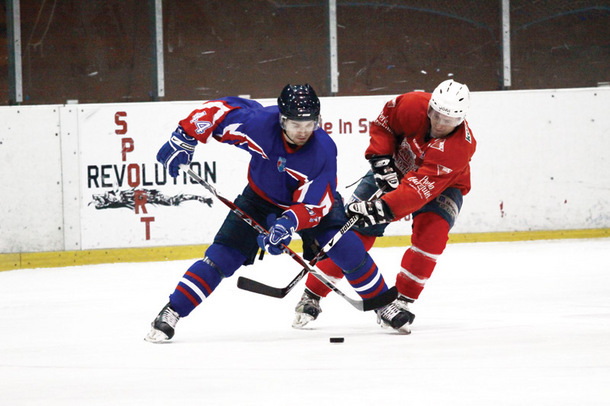 Una caldă, alta rece pentru echipele bucureştene în Campionatul Naţional de hochei